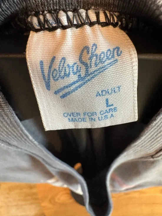 Vintage 1994 Warner Bros. Bugs Bunny "Indiana" souvenir tee made by Velva Sheen - Picture 3 of 4